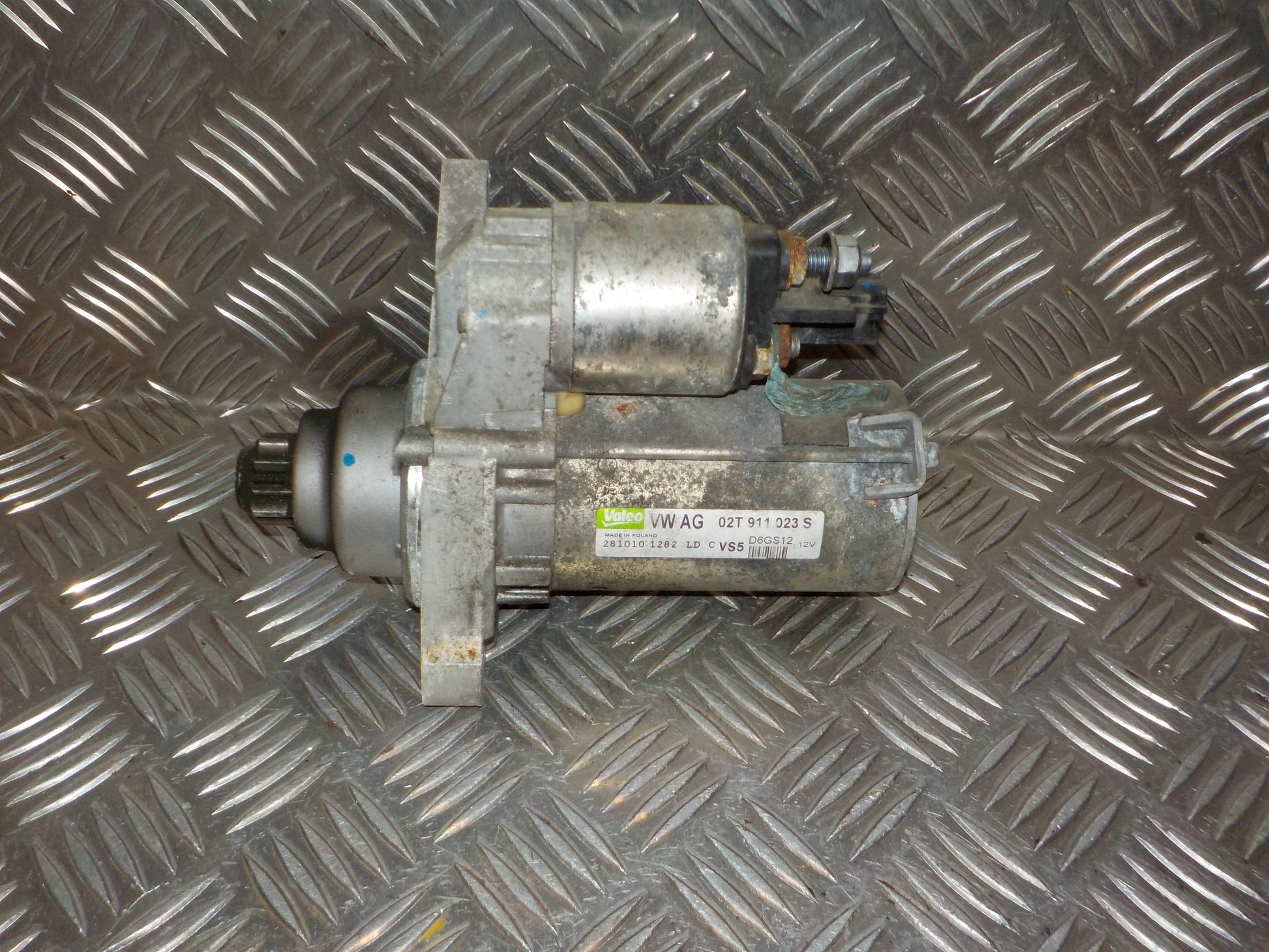 VW Polo 6R Starter Med OEM Nr. 02T911024N Fra VW Ophugger