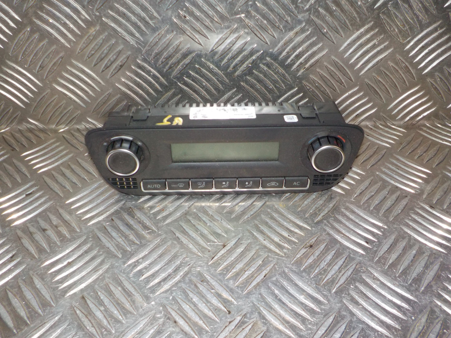 VW Polo 6R Varmeregulering Med OEM Nr. 6R0907044E Fra VW Ophugger