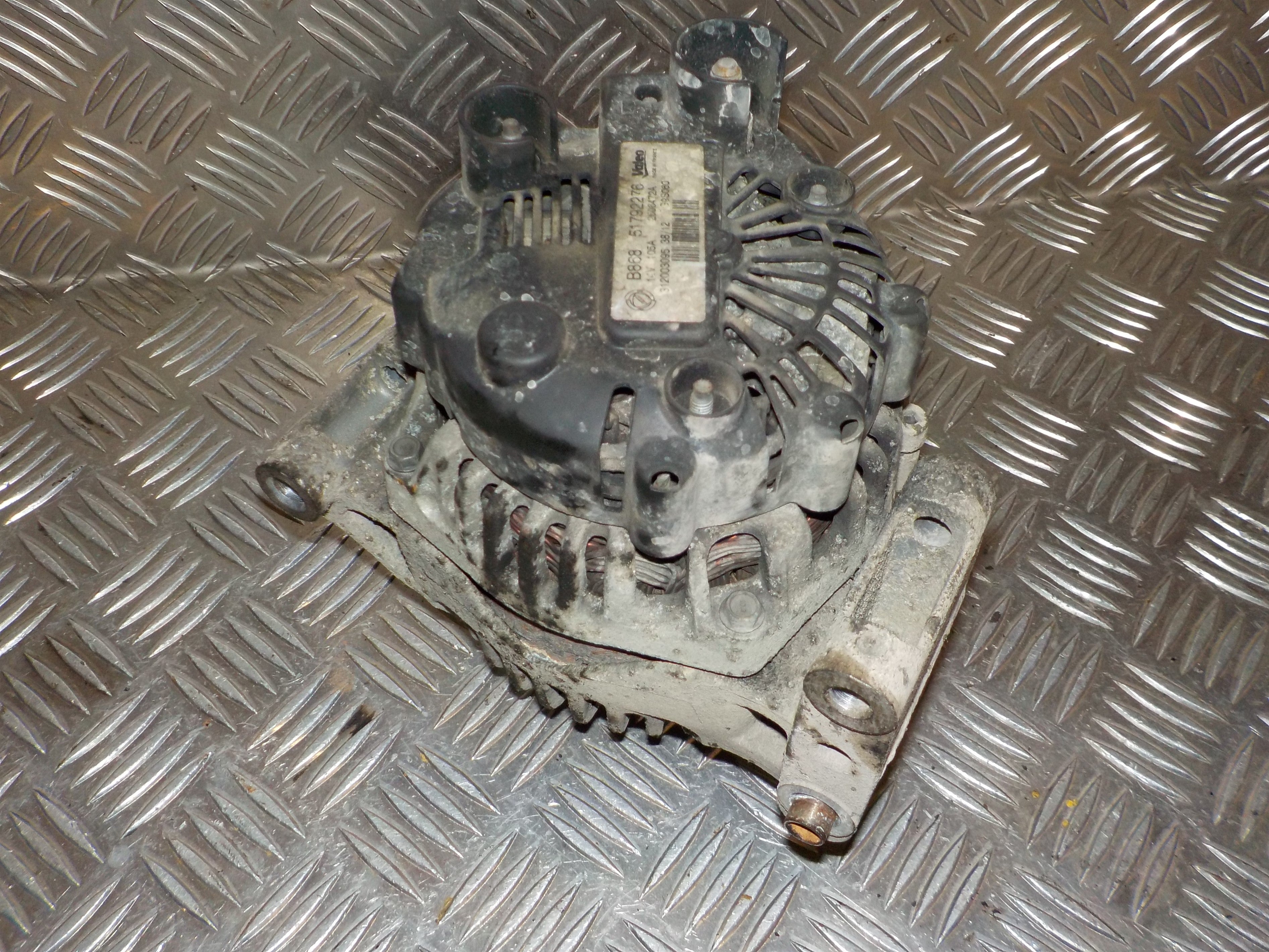 Peugeot Bipper Generator Med OEM Nr. 1639368180 Fra Peugeot Ophugger
