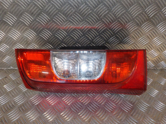 Peugeot Bipper Baglygte Med OEM Nr. 6350EV Fra Peugeot Ophugger