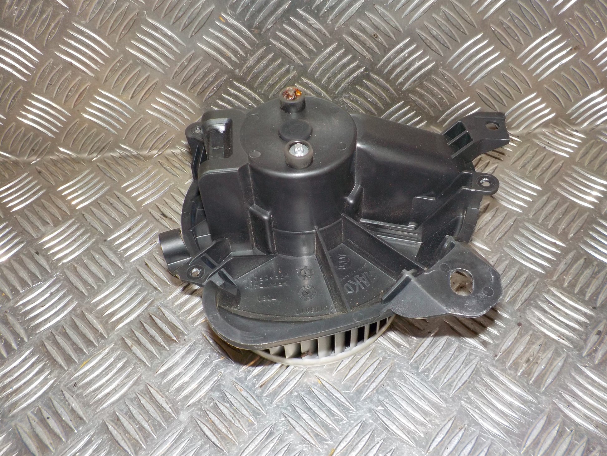 Peugeot Bipper Varmeblæser Med OEM Nr. 6441BC Fra Peugeot Ophugger