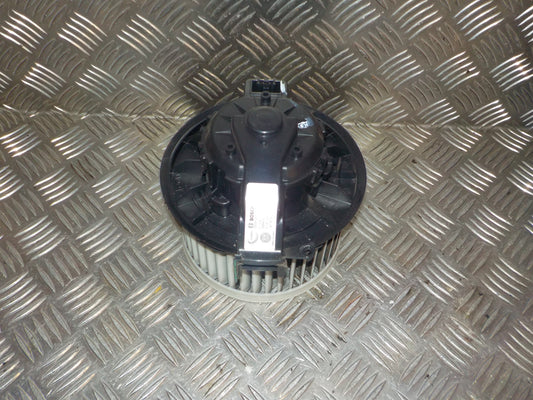 VW UP Varmeblæser Med OEM Nr. 1S1819015A Fra VW Ophugger