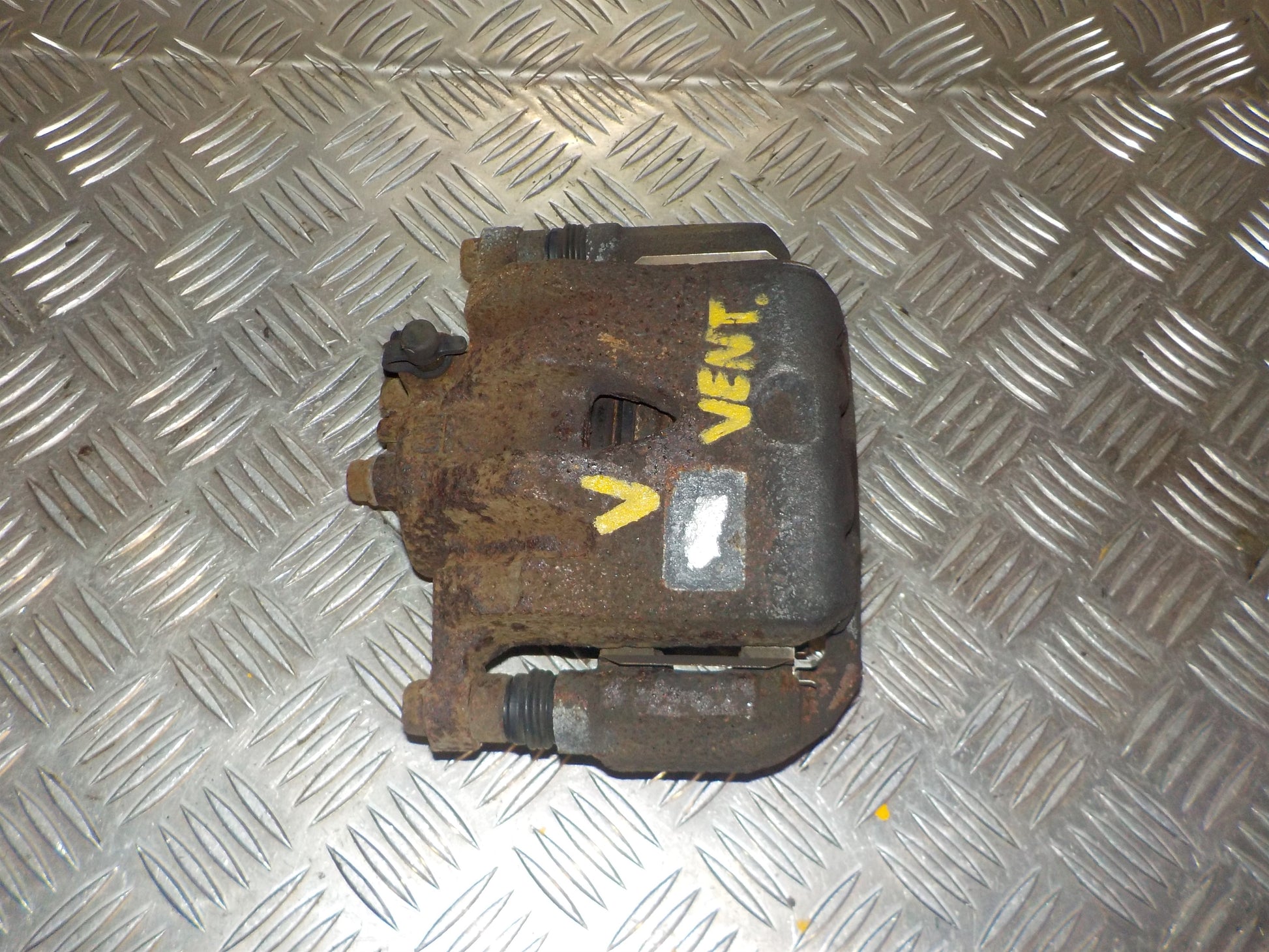 Opel Karl Bremsekaliber VF Med OEM Nr. 13591400 Fra Opel Ophugger