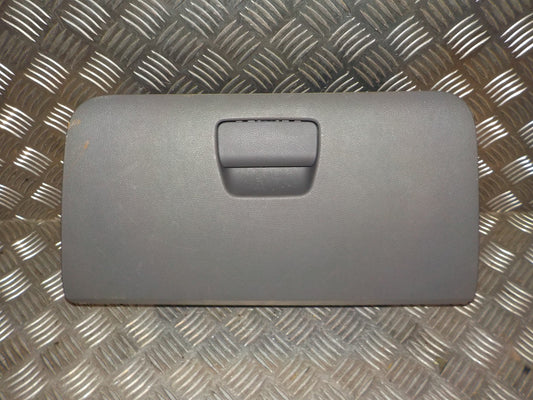 Opel Karl Handskerumsklap Med OEM Nr. Ophugger Fra Opel Ophugger