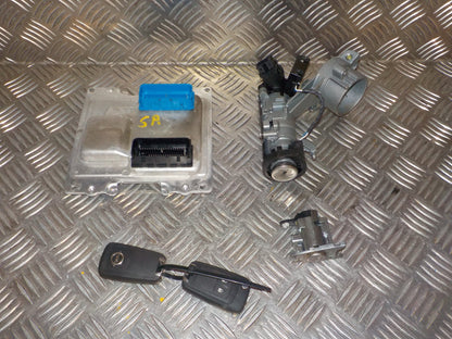 Opel Karl Motorstyring - Motorstyreboks - Injection Elboks Med OEM Nr. 12673618 Fra Opel Ophugger