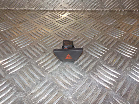 Opel Karl Kontakt Katastrofe Med OEM Nr. 95322824 Fra Opel Ophugger