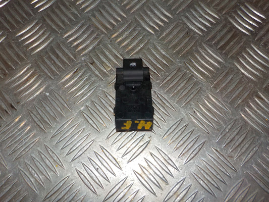 Opel Karl Kontakt Rudehejs Med OEM Nr. 95407143 Fra Opel Ophugger