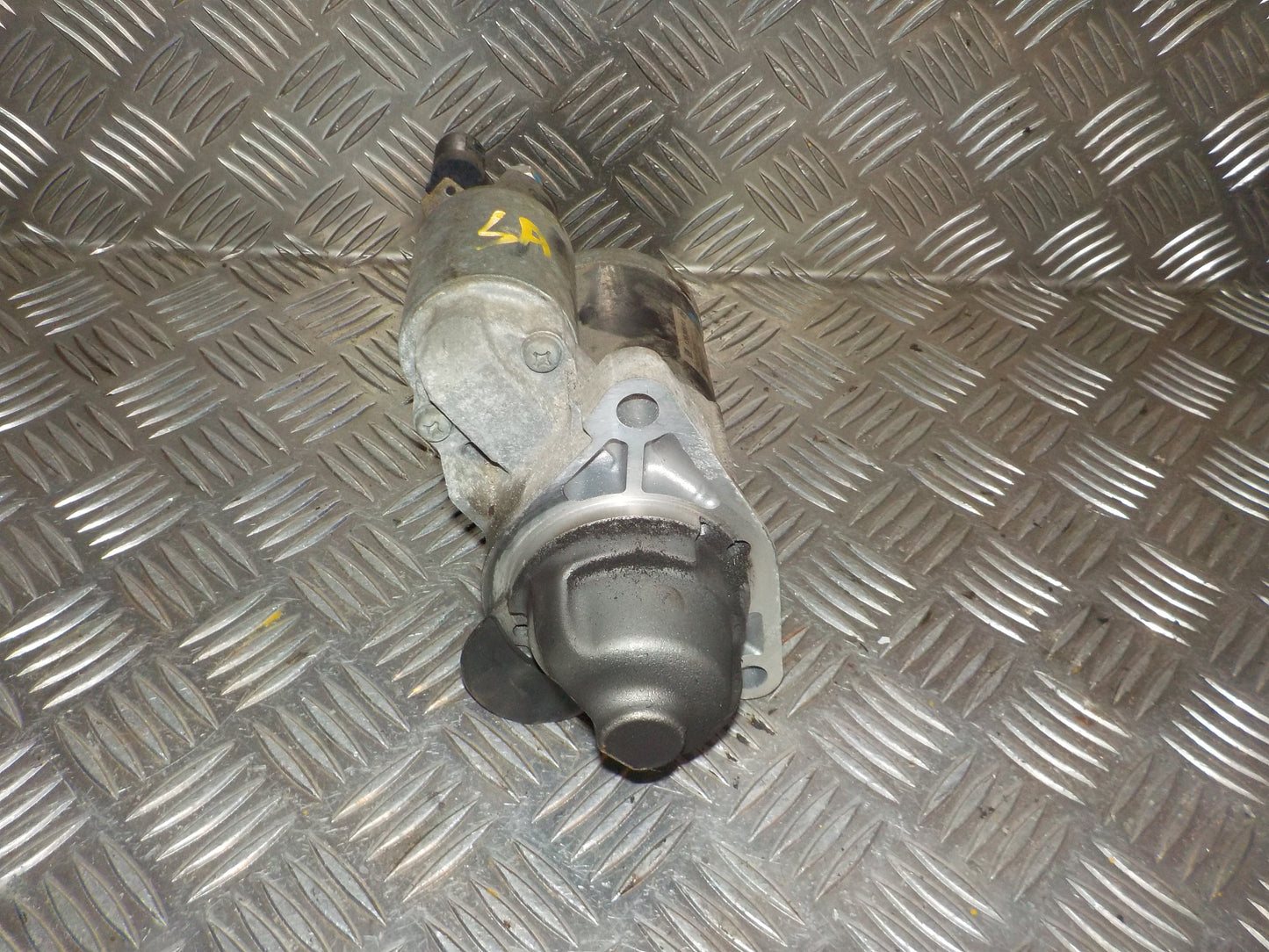 Opel Karl Starter Med OEM Nr. 12638692 Fra Opel Ophugger