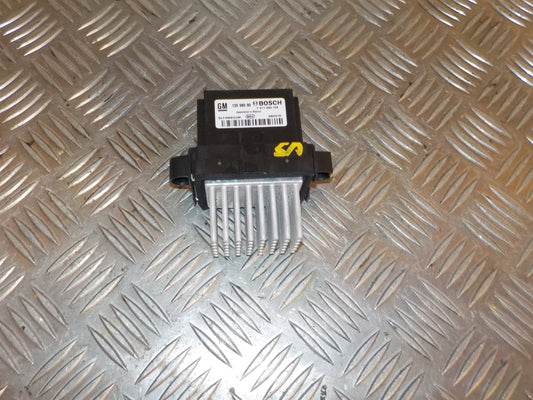 Opel Karl Varmemodstand Med OEM Nr. 13598090 Fra Opel Ophugger