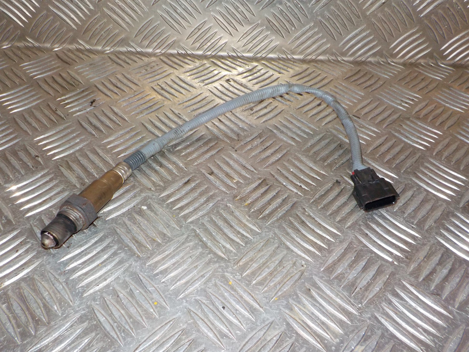 Renault Clio 4 Lambda Sonde/Nox Sensor Med OEM Nr. 0281004221 Fra Renault Ophugger