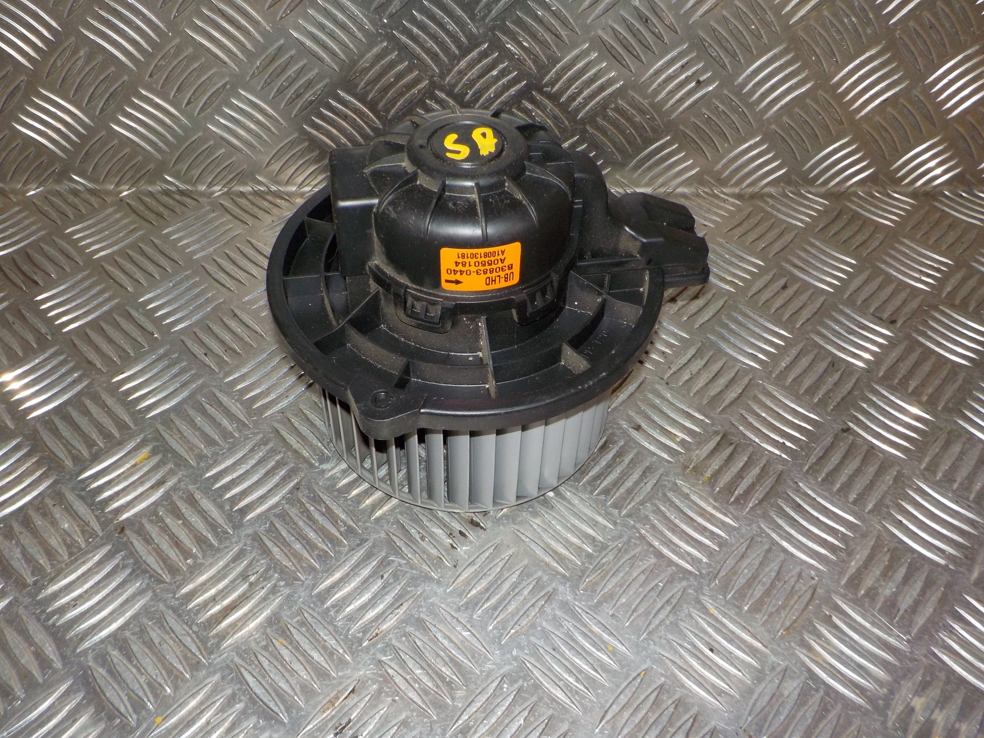 Kia Rio UB Varmeblæser Med OEM Nr. B308830440 Fra Kia Ophugger
