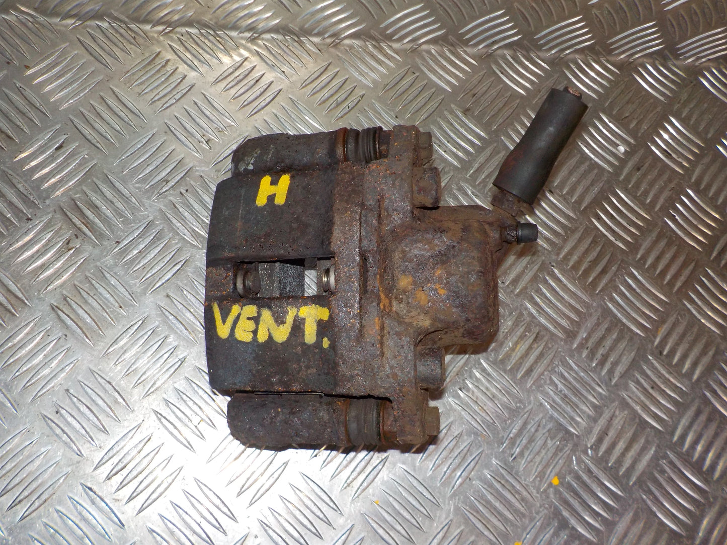 Renault Twingo 2 Bremsekaliber HF Med OEM Nr. Ophugger Fra Renault Ophugger