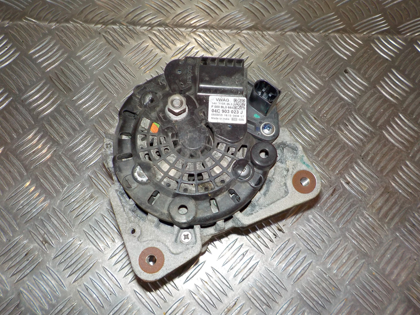 Seat Mii Generator Med OEM Nr. 04C903023DX Fra Seat Ophugger