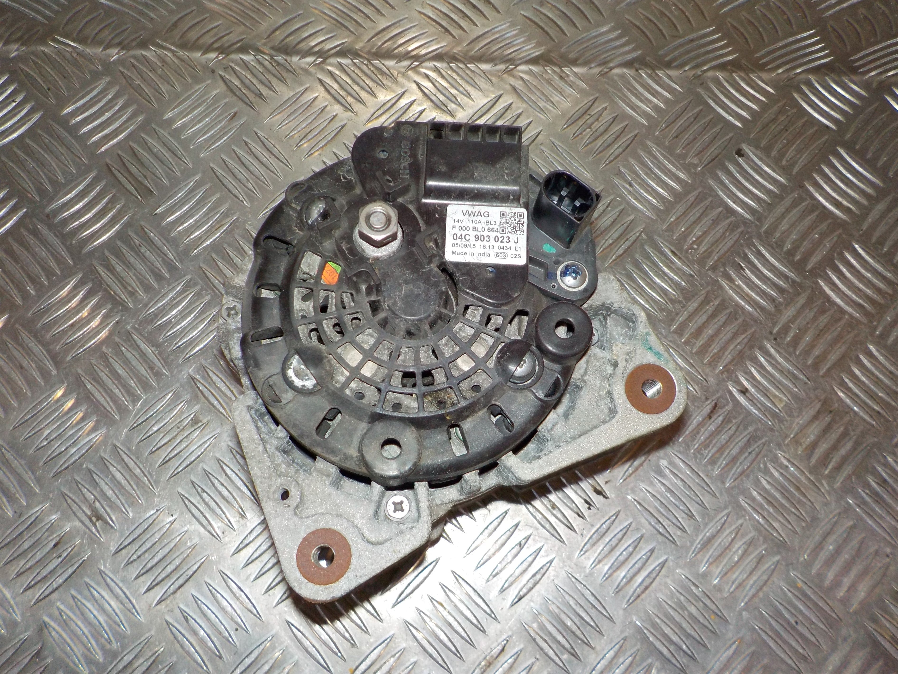 Seat Mii Generator Med OEM Nr. 04C903023J Fra Seat Ophugger