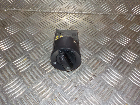 Seat Mii Kontakt Lys Med OEM Nr. 6R0941531B Fra Seat Ophugger