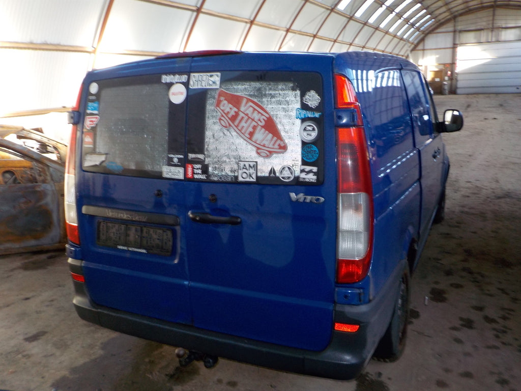 Mercedes Vito W639 Pluk-Selv-Bil Med OEM Nr. Ophugger Fra Mercedes Ophugger