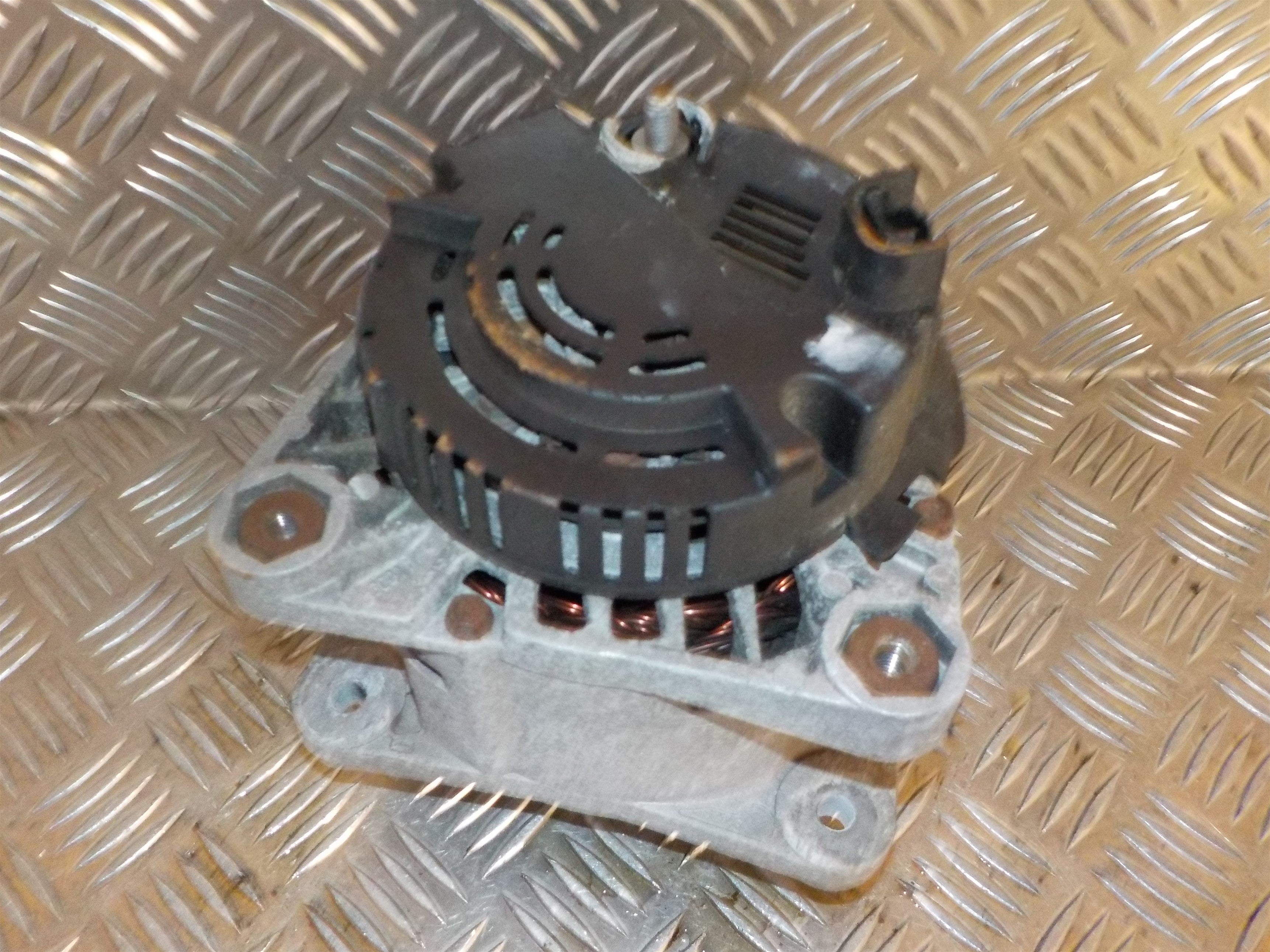 Renault Master Generator Med OEM Nr. 7700426849 Fra Renault Ophugger