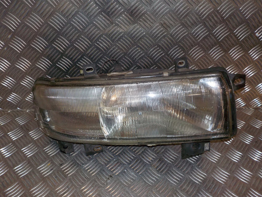 Renault Master Forlygte Med OEM Nr. 7701044520 Fra Renault Ophugger
