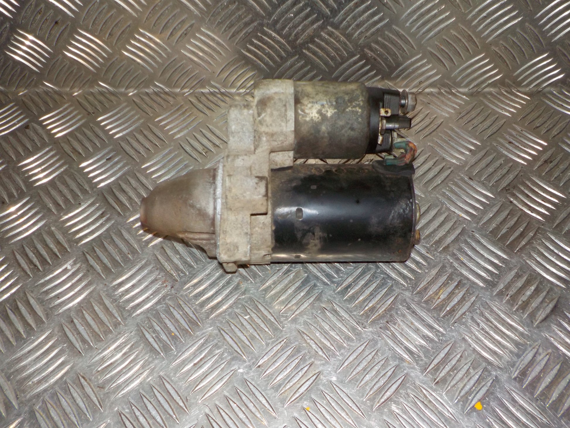 Toyota Aygo Starter Med OEM Nr. 281000Q021 Fra Toyota Ophugger
