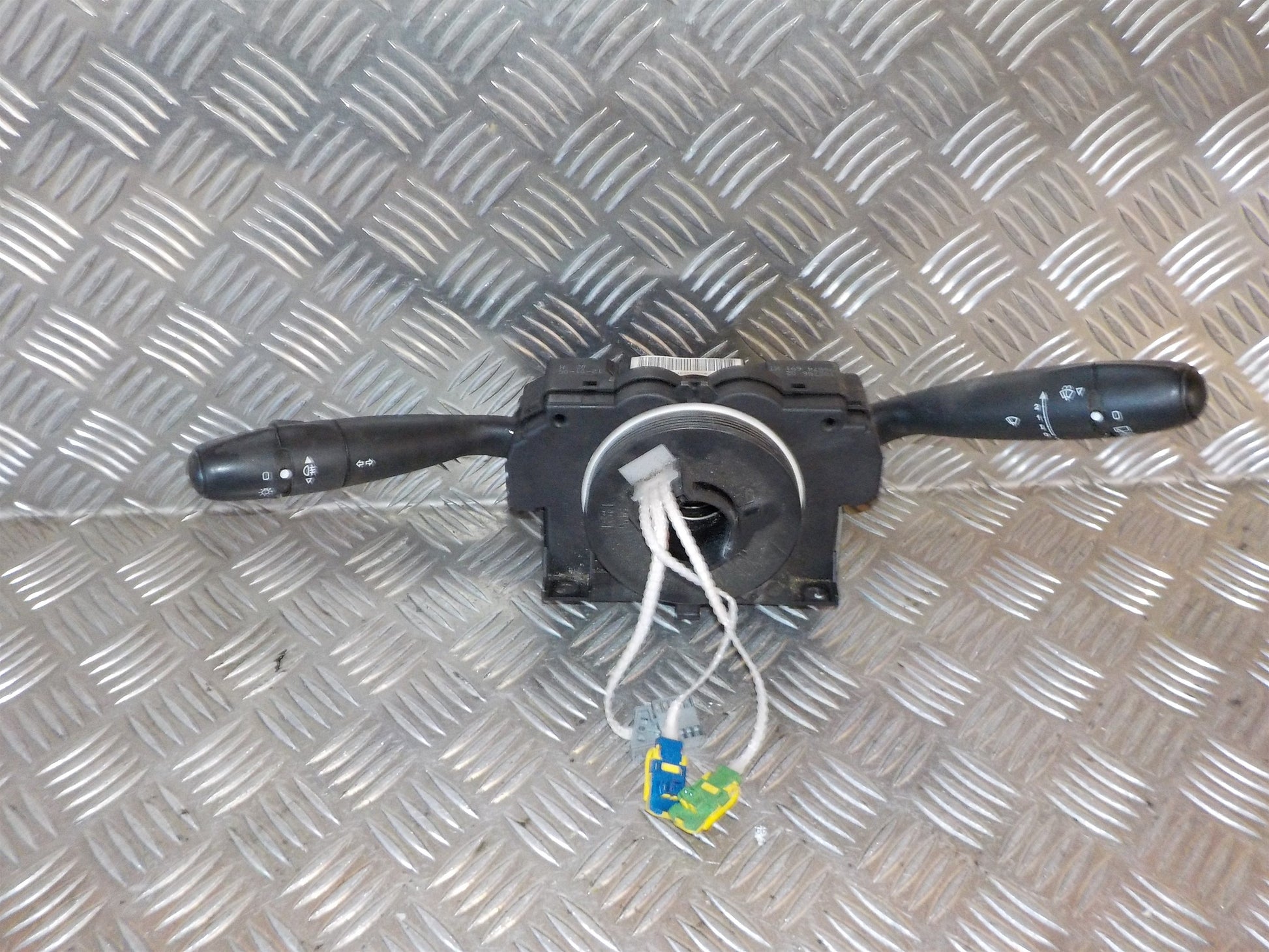 Peugeot 206 Kontakt Combi Med OEM Nr. 6239WQ Fra Peugeot Ophugger