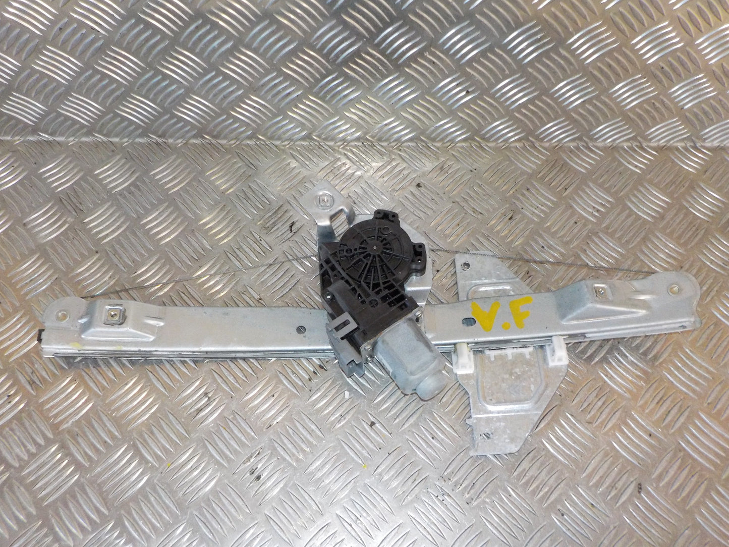 Citroen C3 II Rudemotor - Rudehejs Med OEM Nr. 9221FR Fra Citroen Ophugger