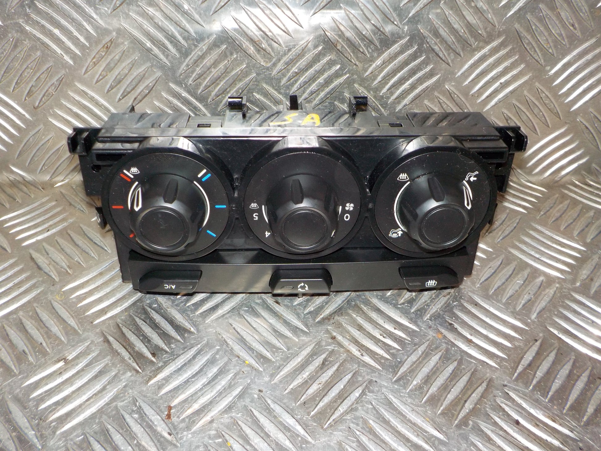 Citroen C3 II Varmeregulering Med OEM Nr. X8032002 Fra Citroen Ophugger