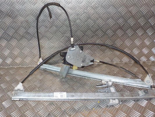 Mercedes VITO W639 Rudemotor - Rudehejs Med OEM Nr. A0068204742 Fra Mercedes Ophugger