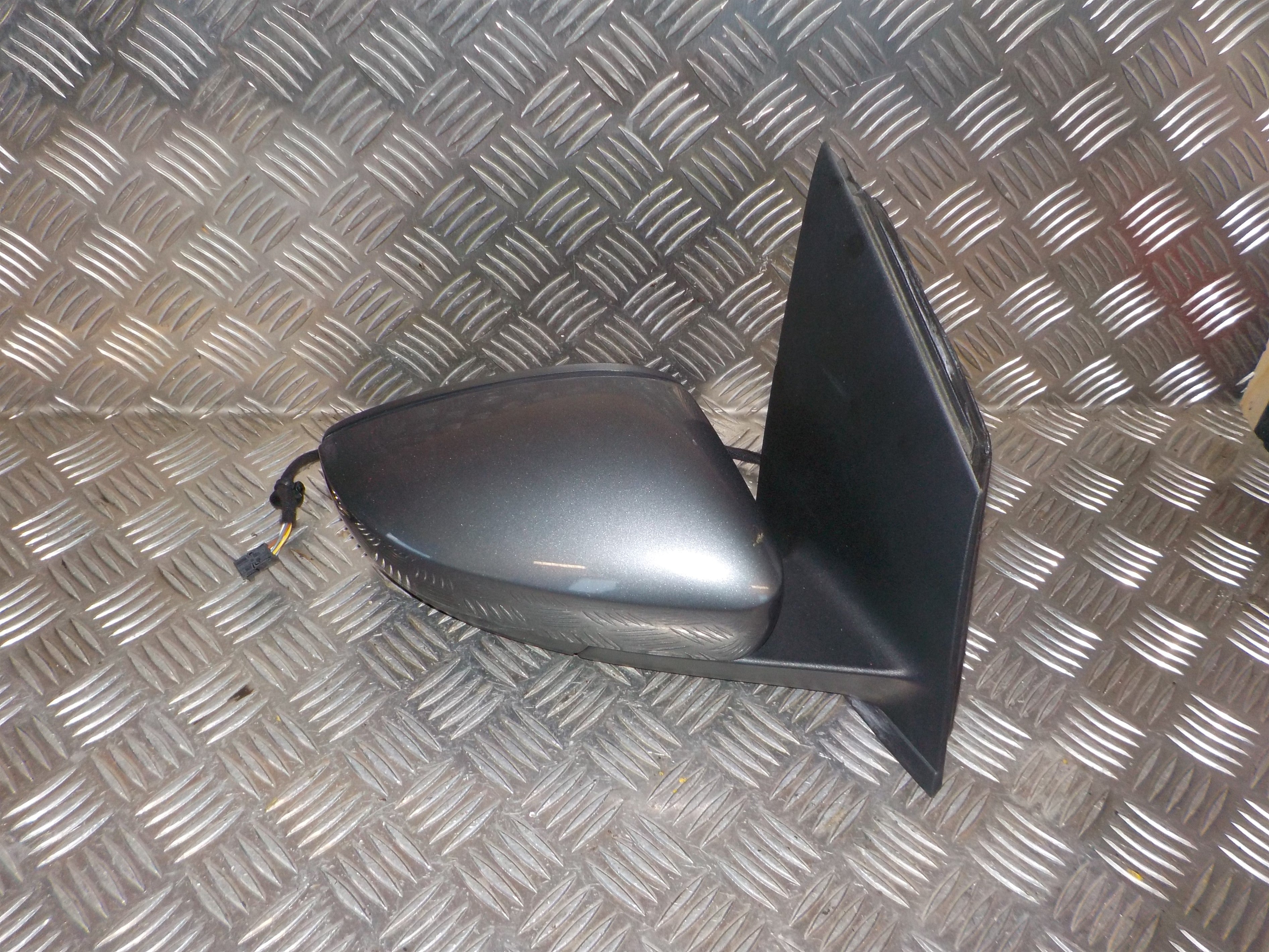 VW Polo 6R Sidespejl Med OEM Nr. 6R1857508M Fra VW Ophugger