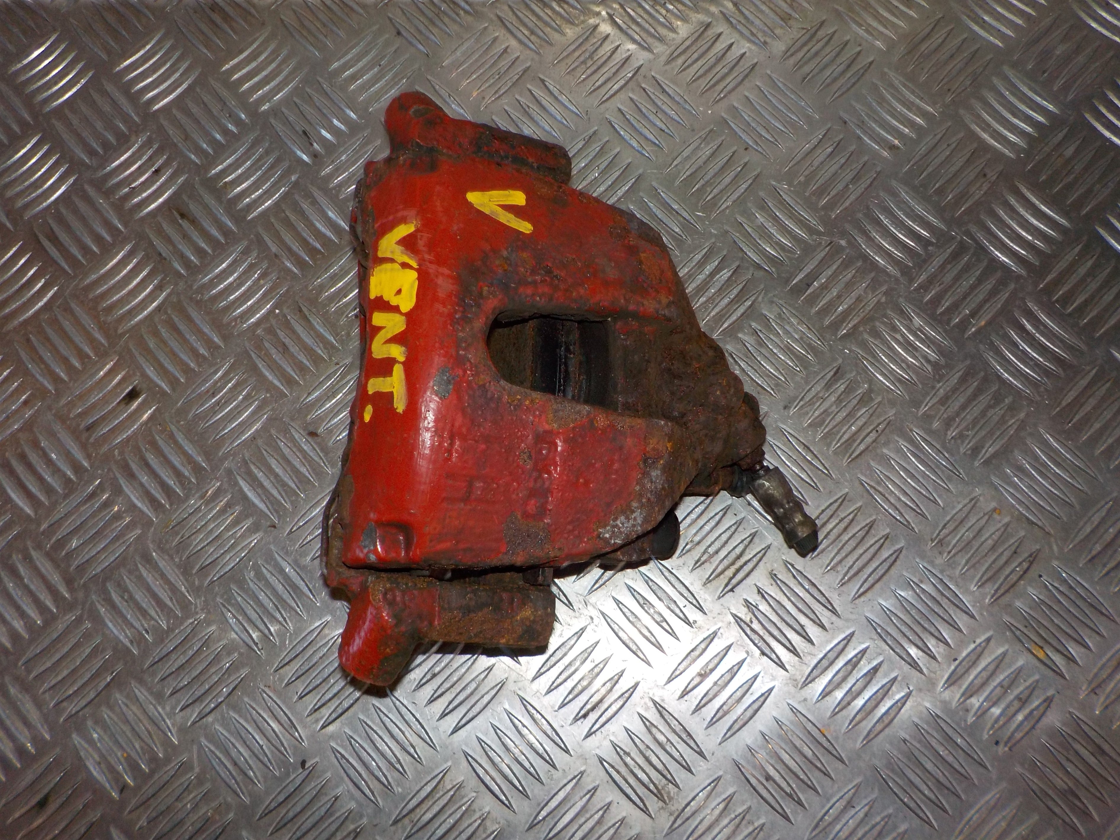 Mazda 5 Bremsekaliber Vf Med OEM Nr. Ophugger Fra Mazda Ophugger