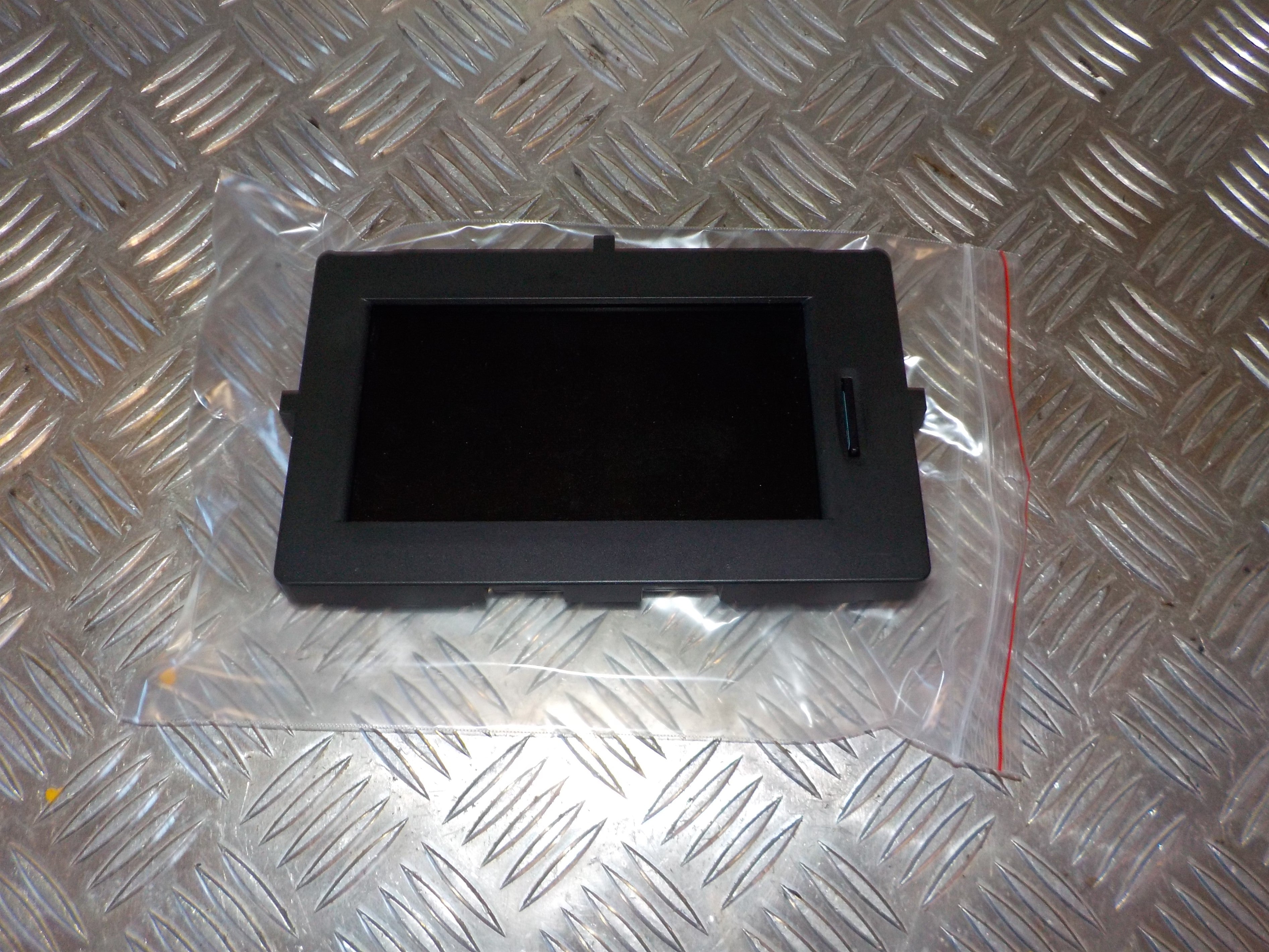 Renault Grand Scenic 3 Navigationsanl Med OEM Nr. 259153398R Fra Renault Ophugger