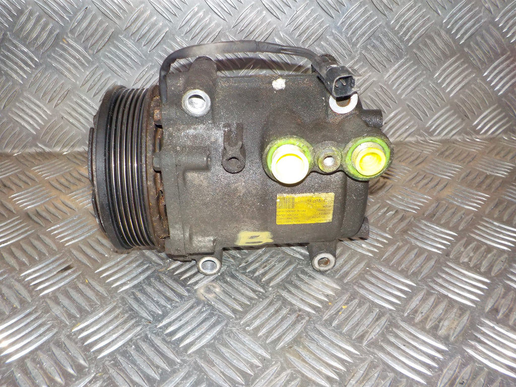 Mazda 2 De Aircondition Pumpe Med OEM Nr. DF7861450B Fra Mazda Ophugger