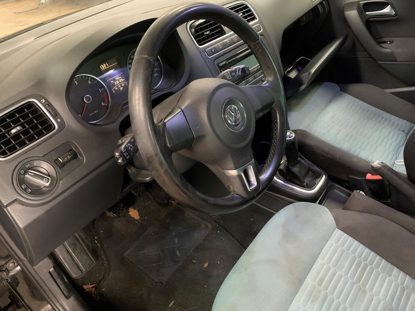 VW Polo 6R Pluk-Selv-Bil Med OEM Nr. Ophugger Fra VW Ophugger