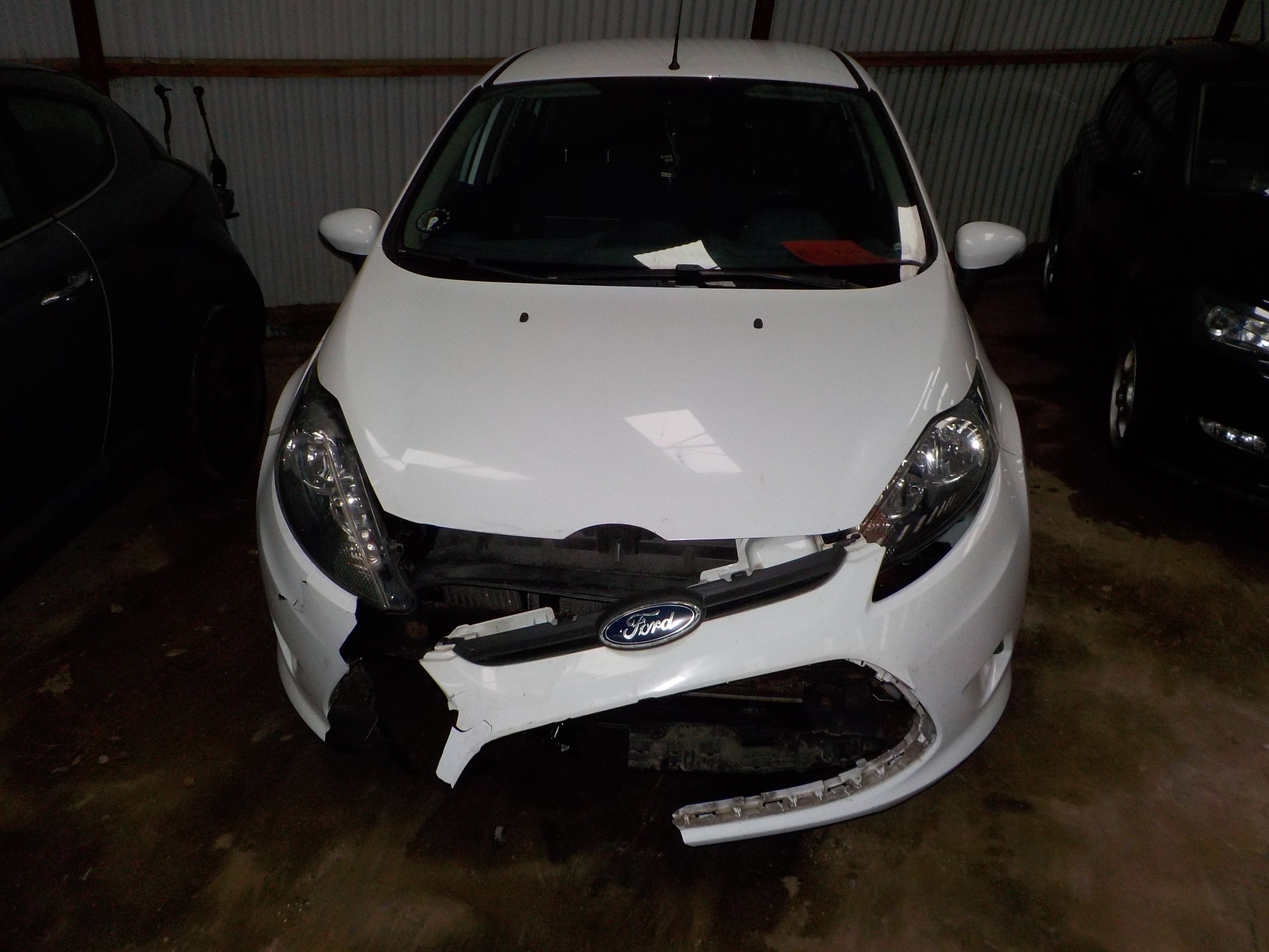 Ford Fiesta 7 Pluk-Selv-Bil Med OEM Nr. Ophugger Fra Ford Ophugger