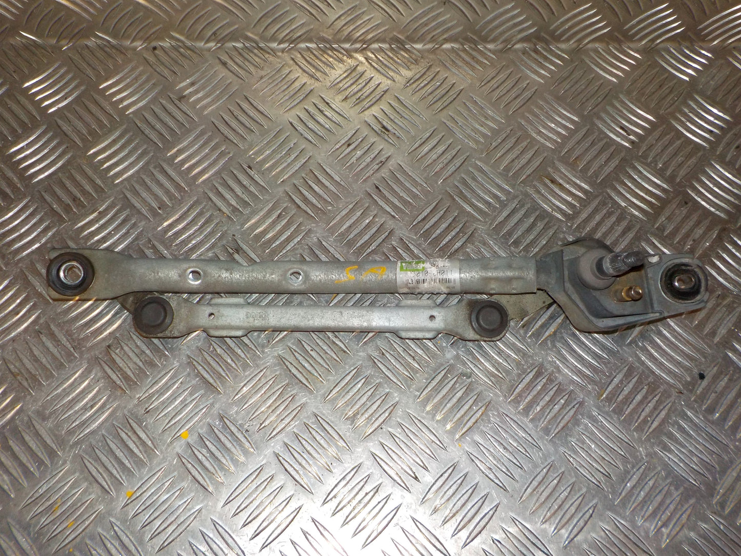 Toyota Aygo Viskertræk Med OEM Nr. 850100H011 Fra Toyota Ophugger