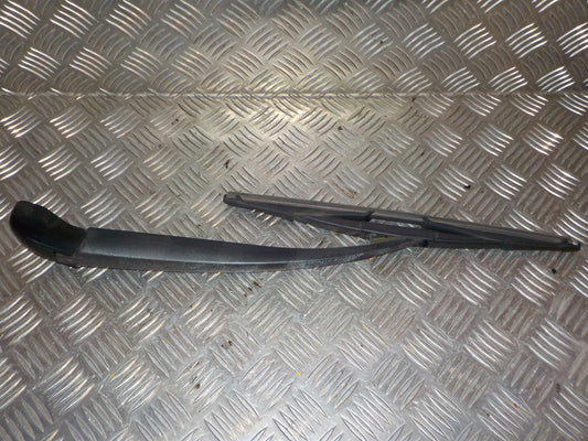 Mazda 2 DE Viskerarm Med OEM Nr. Ophugger Fra Mazda Ophugger