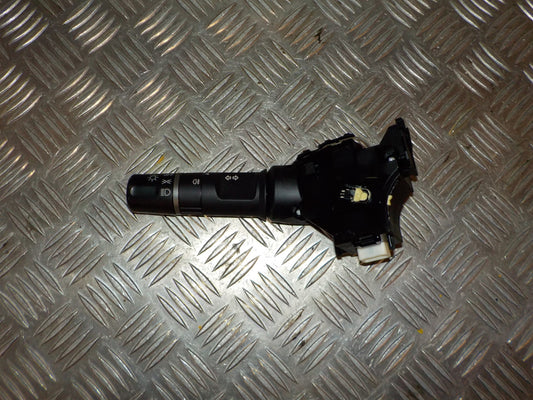 Mazda 2 DE Kontakt Blink Med OEM Nr. DF7166122 Fra Mazda Ophugger