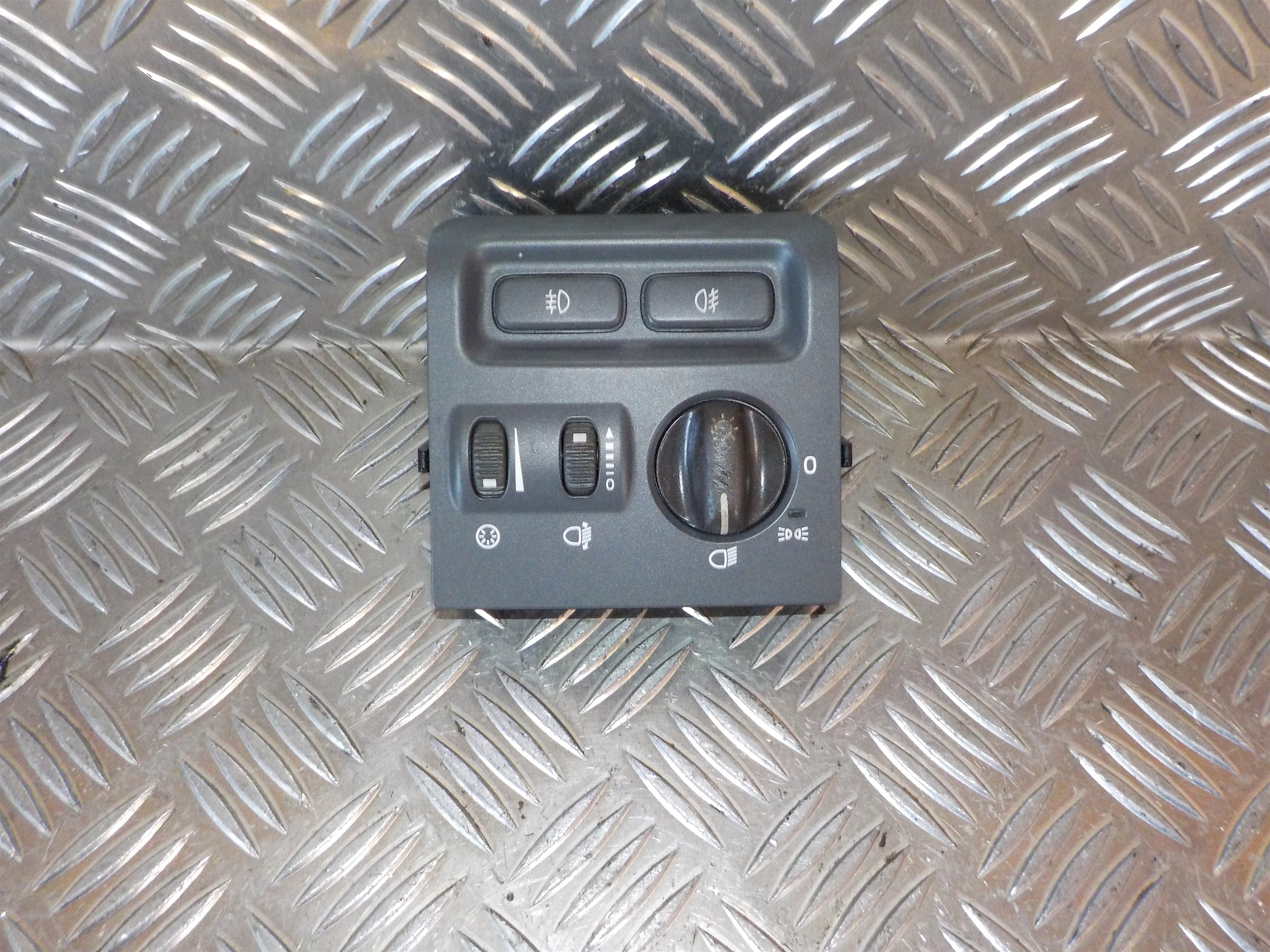 Volvo S40/V40 Kontakt Lys Med OEM Nr. Ophugger Fra Volvo Ophugger