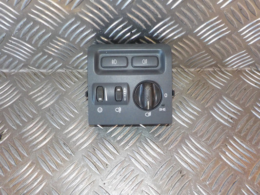 Volvo S40/V40 Kontakt Lys Med OEM Nr. Ophugger Fra Volvo Ophugger