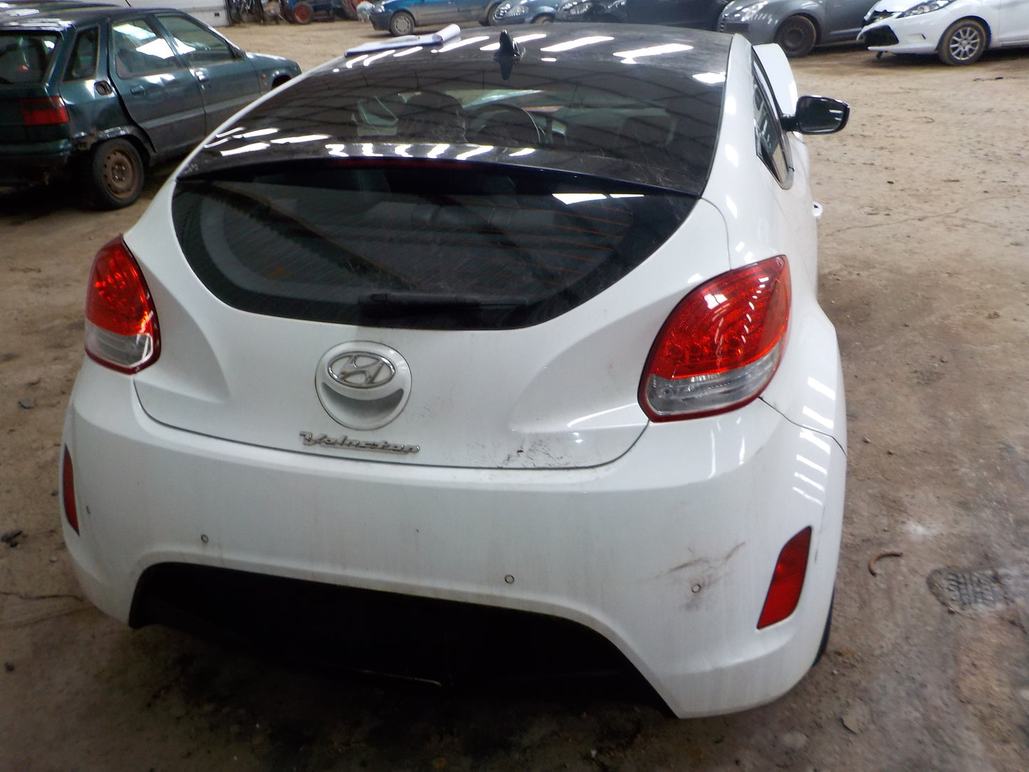 Hyundai Veloster Pluk-Selv-Bil Med OEM Nr. Ophugger Fra Hyundai Ophugger
