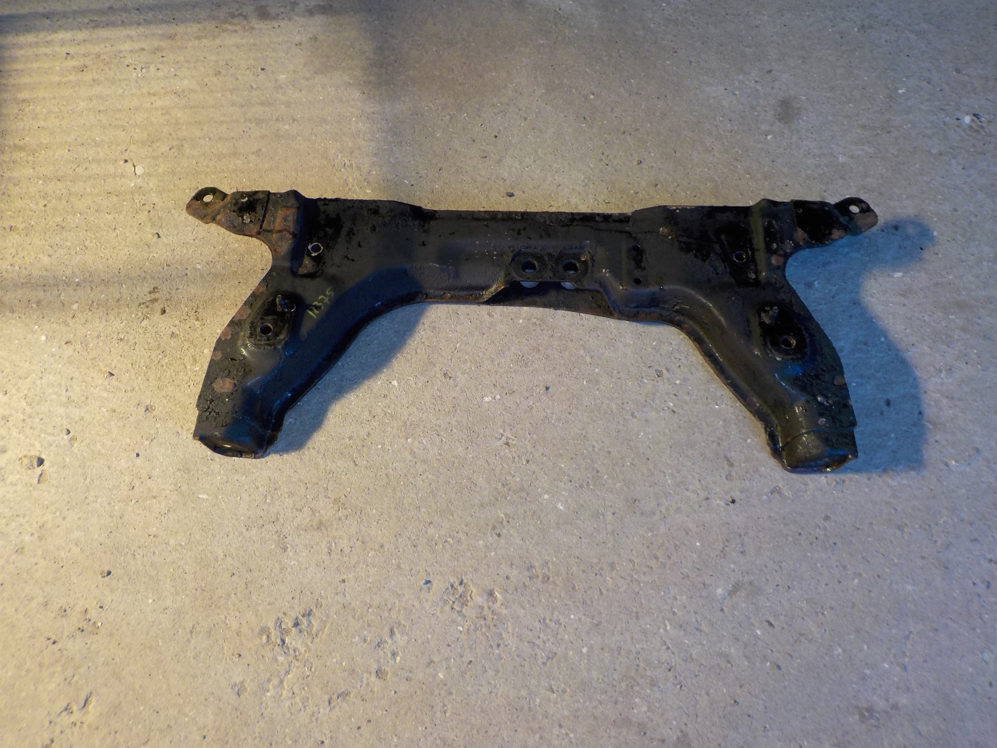 Suzuki Baleno Forbro Med OEM Nr. 4581060G00 Fra Suzuki Ophugger