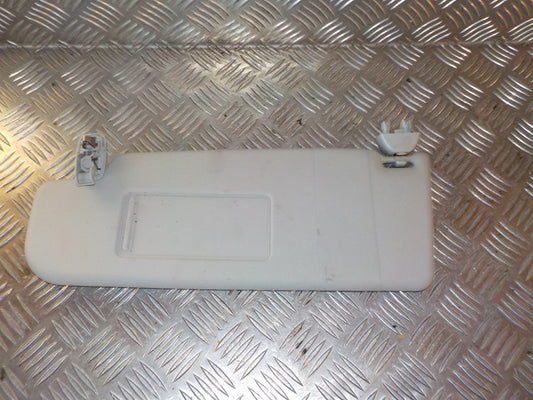 VW Polo 6R Solskærm Med OEM Nr. 6R0857551A Fra VW Ophugger