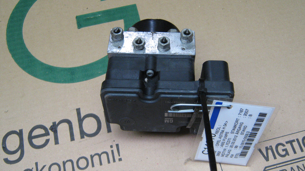 Opel Astra H ABS Pumpe Med OEM Nr. 13157576 Fra Opel Ophugger