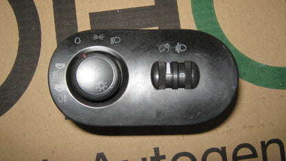 Seat Ibiza 6L Kontakt Lys Med OEM Nr. Ophugger Fra Seat Ophugger