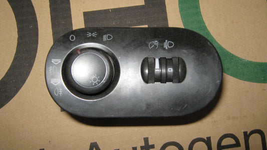 Seat Ibiza 6L Kontakt Lys Med OEM Nr. Ophugger Fra Seat Ophugger