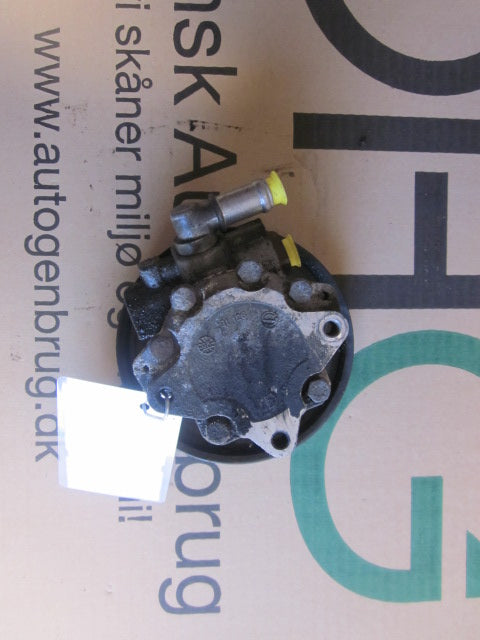 Peugeot 406 Servopumpe Med OEM Nr. Ophugger Fra Peugeot Ophugger