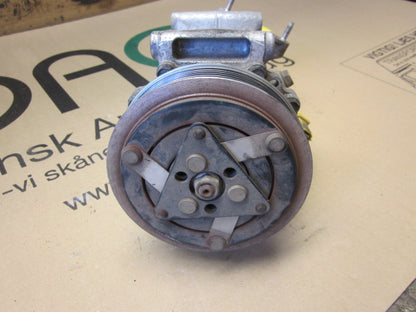 Peugeot 206 Aircondition Pumpe Med OEM Nr. SD6V12 Fra Peugeot Ophugger