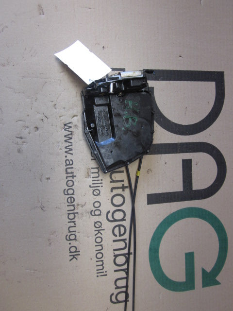 Suzuki Swift Dørlås Med OEM Nr. Ophugger Fra Suzuki Ophugger