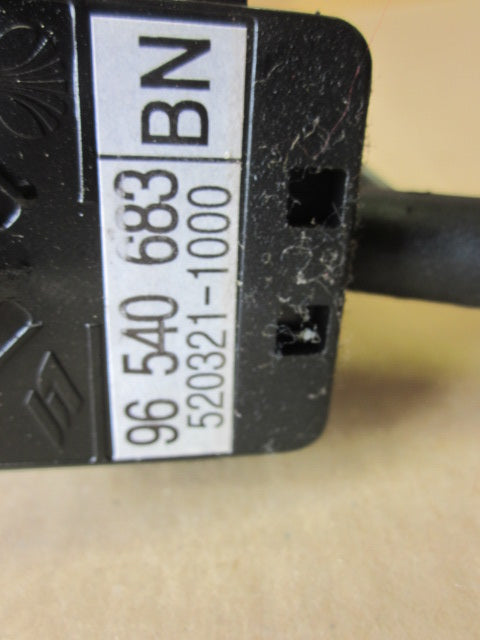 Chevrolet Matiz Kontakt Blink Med OEM Nr. Ophugger Fra Chevrolet Ophugger