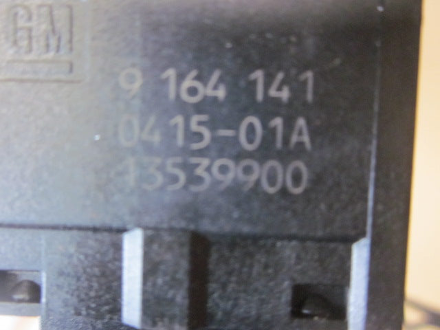 Opel Corsa C Kontakt Katastrofe Med OEM Nr. Ophugger Fra Opel Ophugger