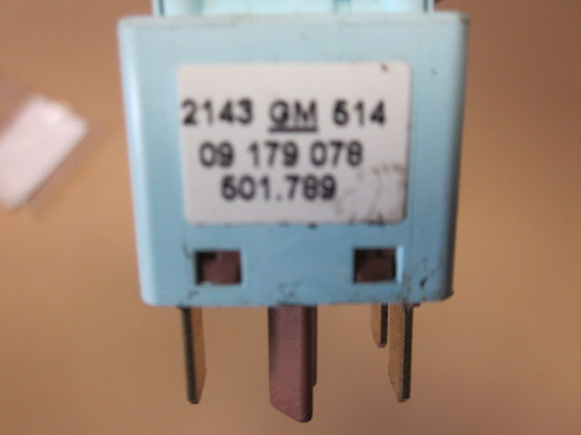 Opel Corsa C Kontakt Sædevarme Med OEM Nr. Ophugger Fra Opel Ophugger